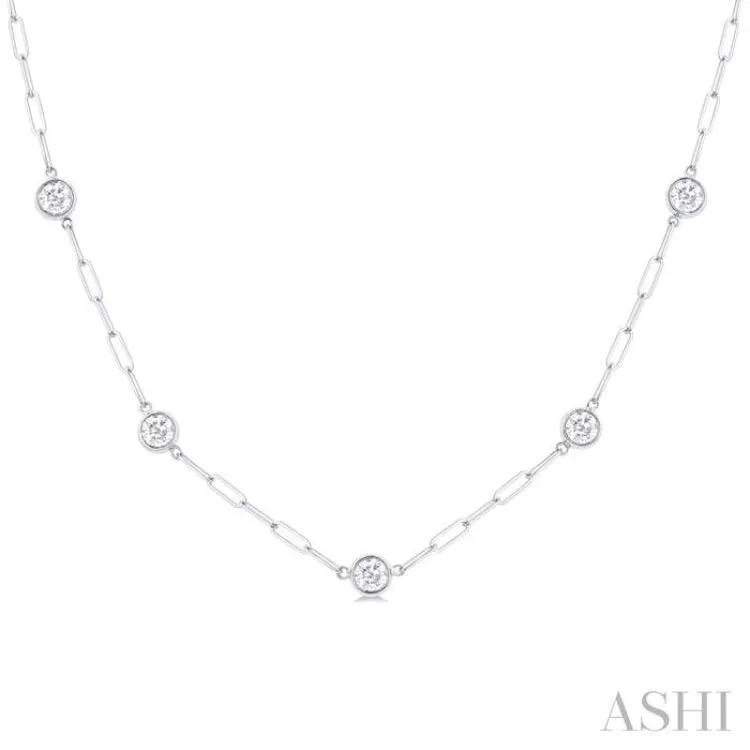 1 1/2 Ctw Bezel Set Round Cut Diamond Paperclip Station Necklace in 14K White Gold