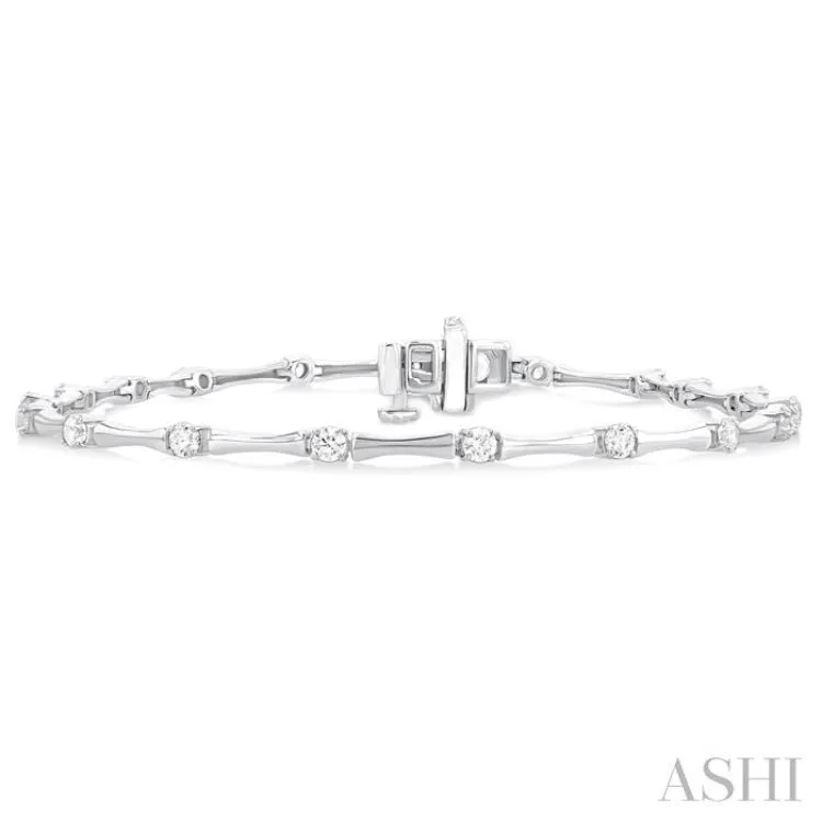 1 Ctw Bamboo Internodes Round Cut Diamond Fashion Bracelet in 14K White Gold