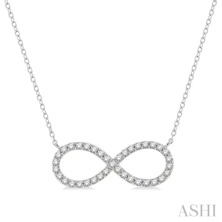 1/2 Ctw Round Cut Diamond Infinity Pendant in 14K White Gold