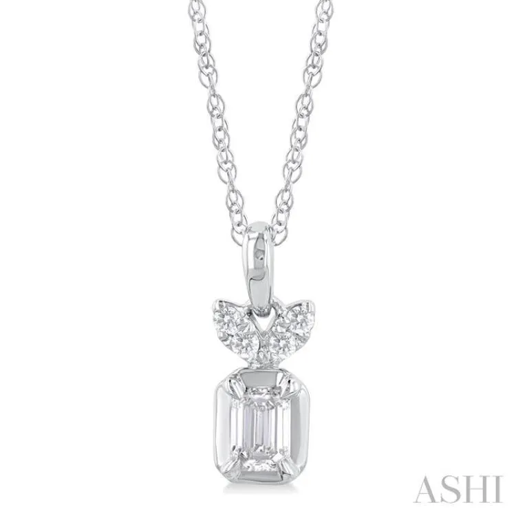 1/5 Ctw Emerald and Round Cut Diamond Fashion Pendant With Chain in 14K White Gold