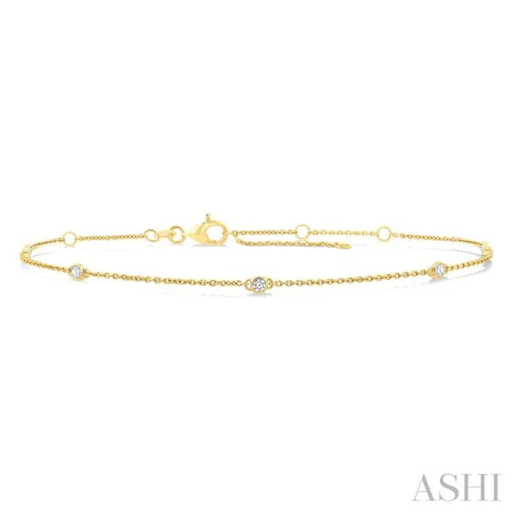 1/8 ctw Round Cut Diamond Station Bracelet in 14K Yellow Gold
