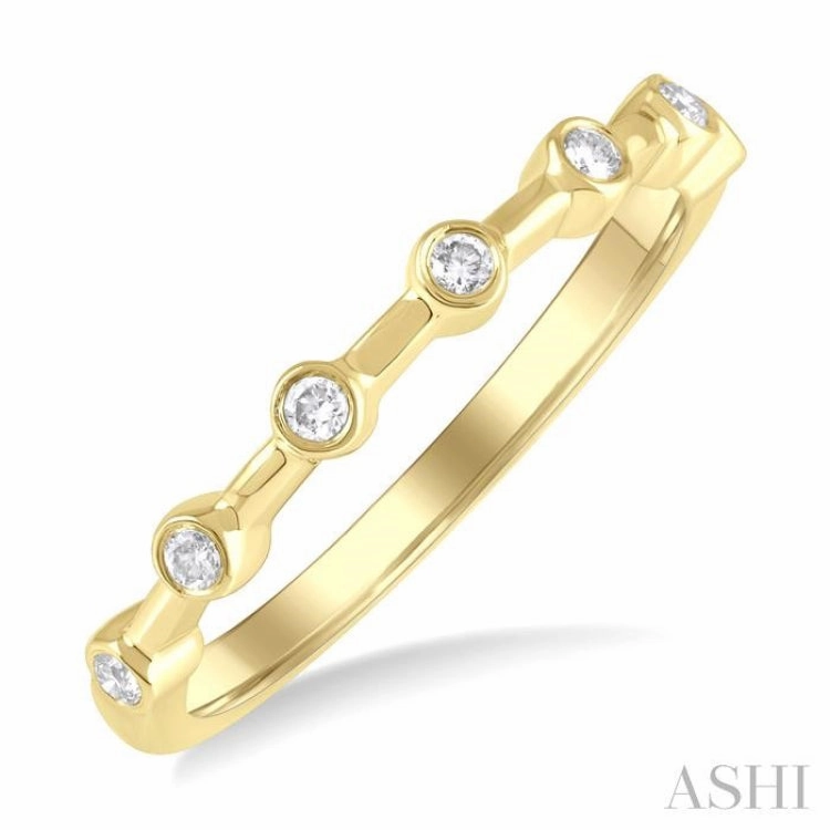 1/10 Ctw Bezel Set Round Cut Diamond Stackable Wedding Band in 14K Yellow Gold