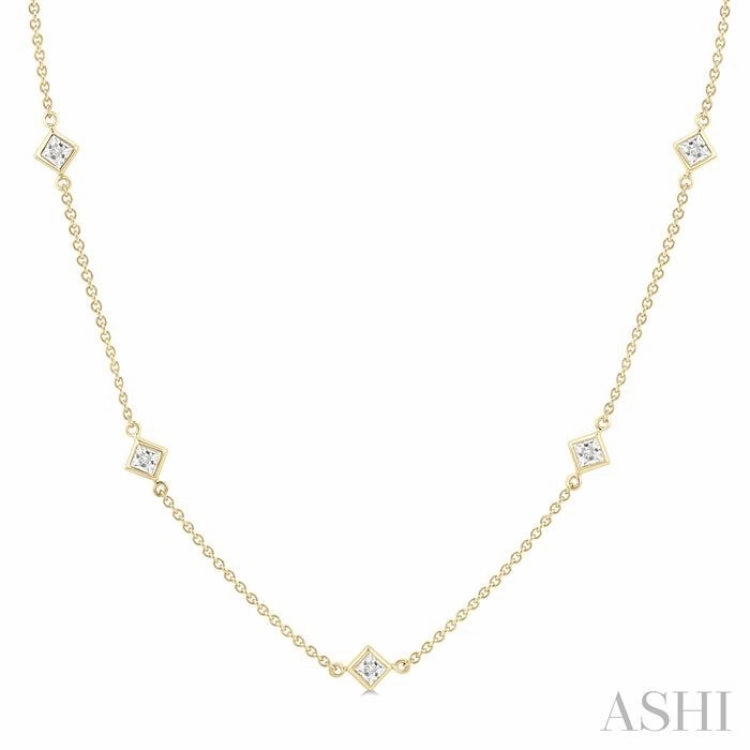 1 1/2 ctw Princess Cut Diamond Fashion Necklace in 14K Yellow Gold
