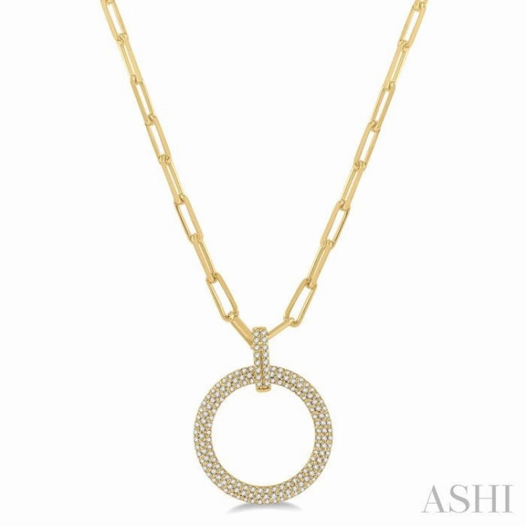 1/2 Ctw Circle Of Love Round Cut Diamond Pendant With Chain in 14K Yellow Gold