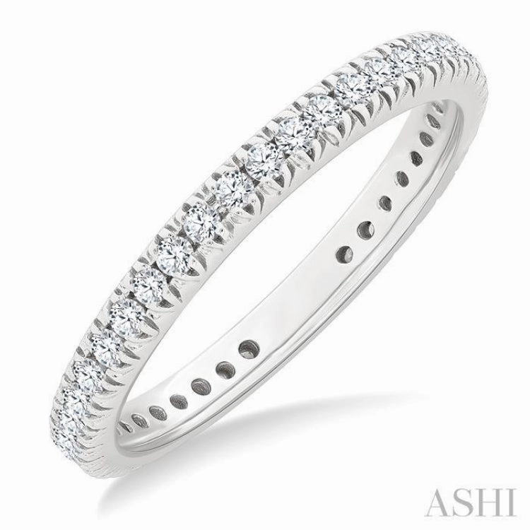 1/2 ctw Round Cut Diamond Eternity Wedding Band in 14K White Gold
