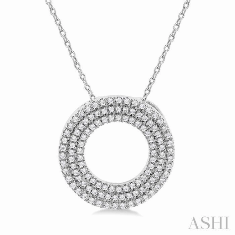 1/3 Ctw Circle Triple Row Round Cut Diamond Fashion Pendant With Chain in 10K White Gold