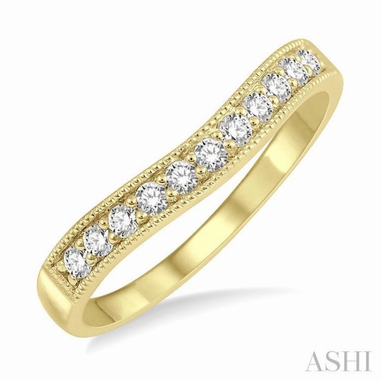1/4 ctw Curved Center Milgrain Border Round Cut Diamond Wedding Band in 14K Yellow Gold