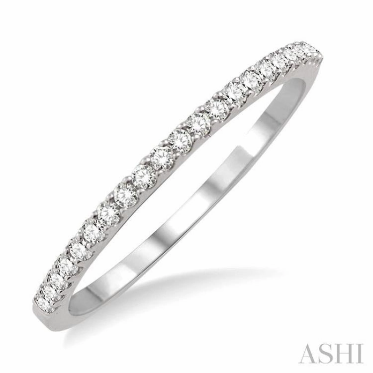 1/5 ctw Round Cut Diamond Wedding Band in 14K White Gold