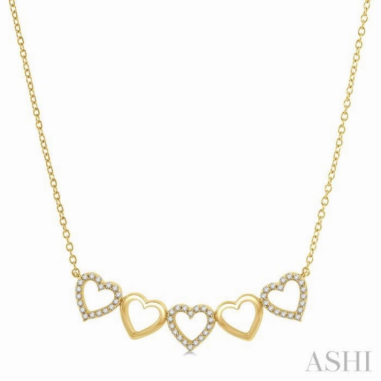 1/6 Ctw Linked Hearts Round Cut Diamond Necklace in 10K Yellow Gold