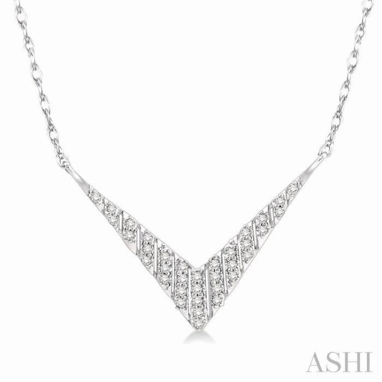1/6 ctw Round Cut Diamond Chevron Necklace in 10K White Gold