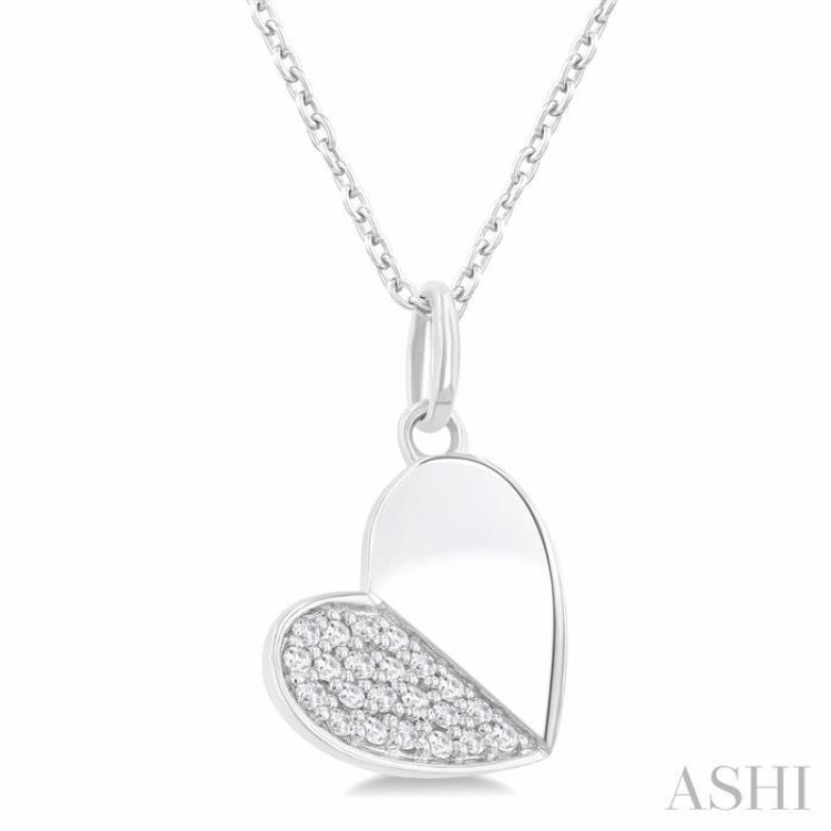 1/8 Ctw Twin Face Heart Round Cut Diamond Fashion Pendant With Chain in 10K White Gold