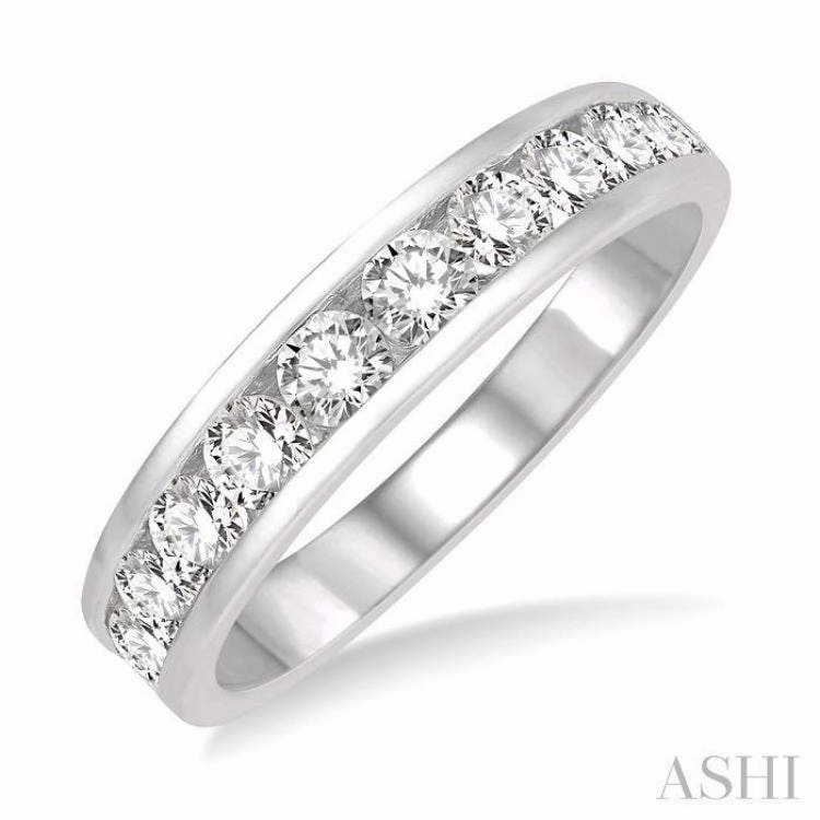 1 ctw Channel Set 11 Stone Round Cut Diamond Wedding Band in Platinum