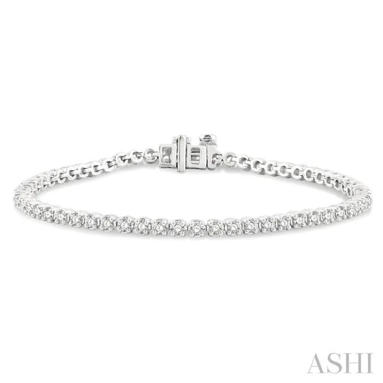2 ctw Round Cut Diamond Tennis Bracelet in 14K White Gold
