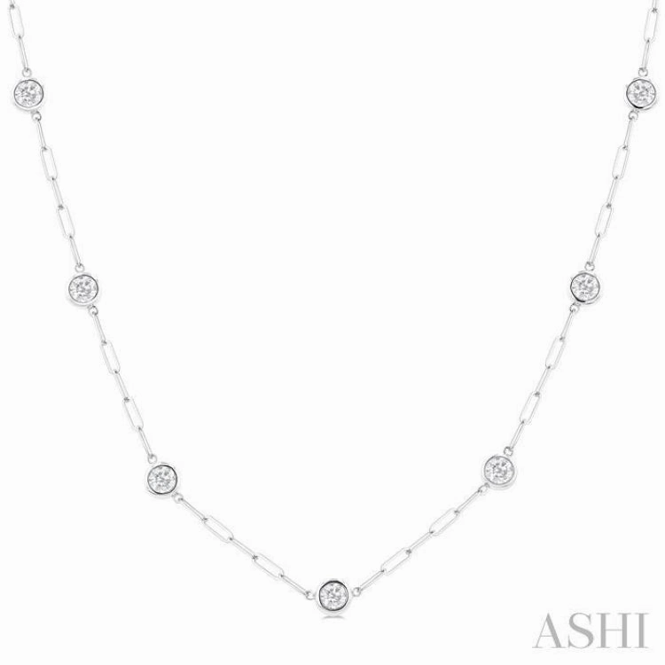 2 Ctw Bezel Set Round Cut Diamond Paperclip Station Necklace in 14K White Gold