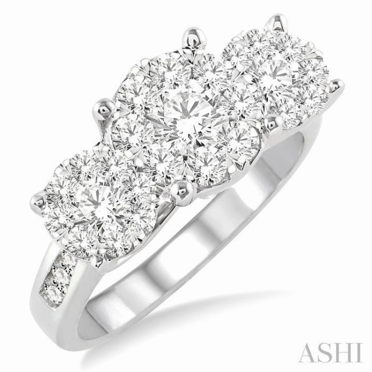 2 ctw Lovebright Round Cut Diamond Ring in 14K White Gold