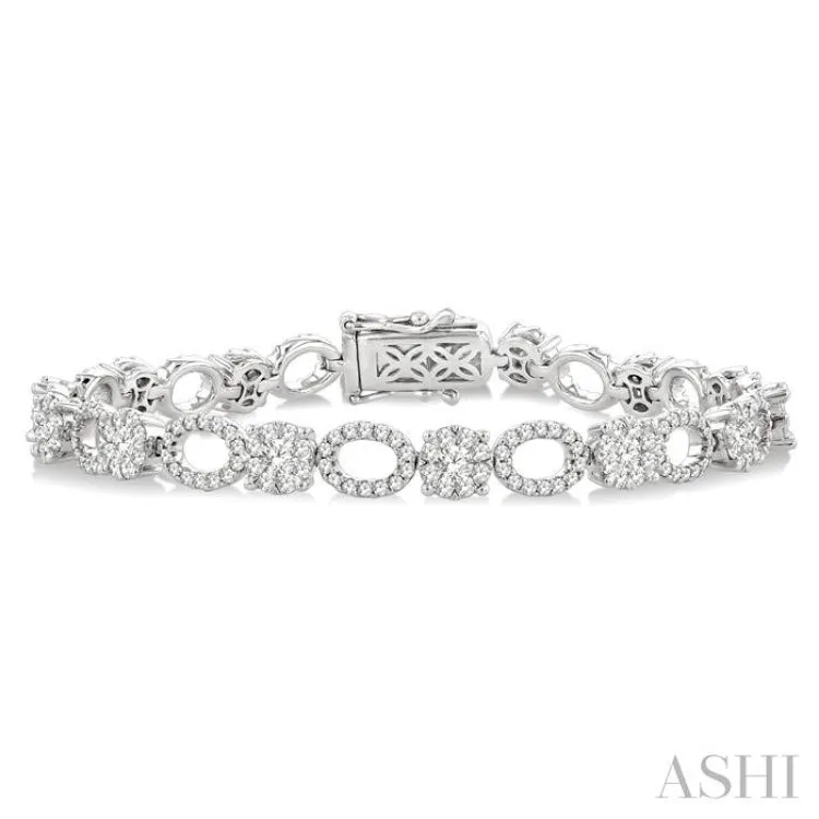 3 1/3 Ctw Lovebright Round Cut Diamond Bracelet in 14K White Gold