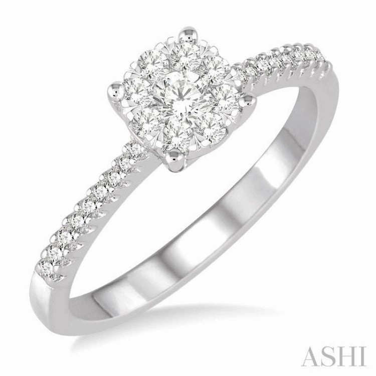 3/8 Ctw Round Shape Diamond Lovebright Ring in 14K White Gold