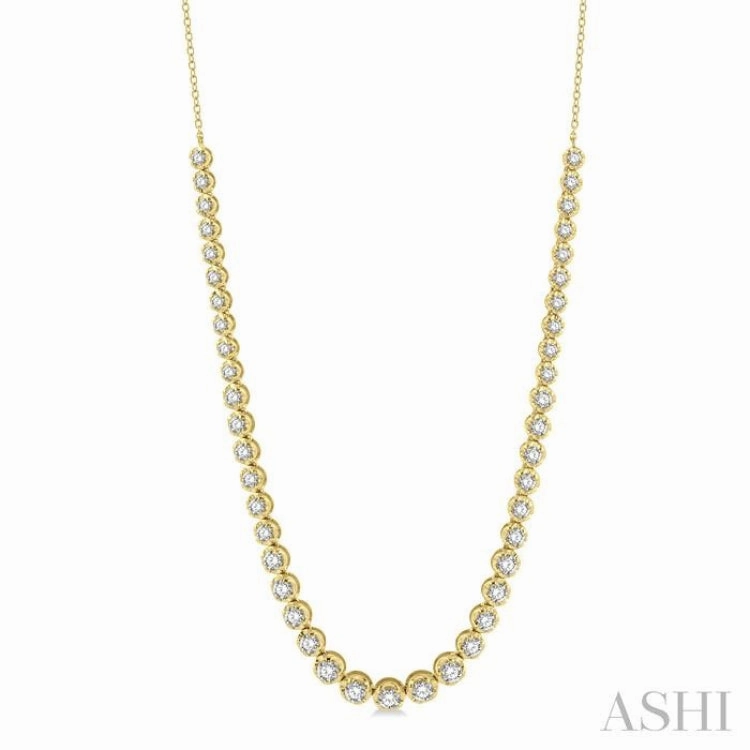 3 Ctw Round Cut Diamond Illusion Necklace in 10K Yellow Gold