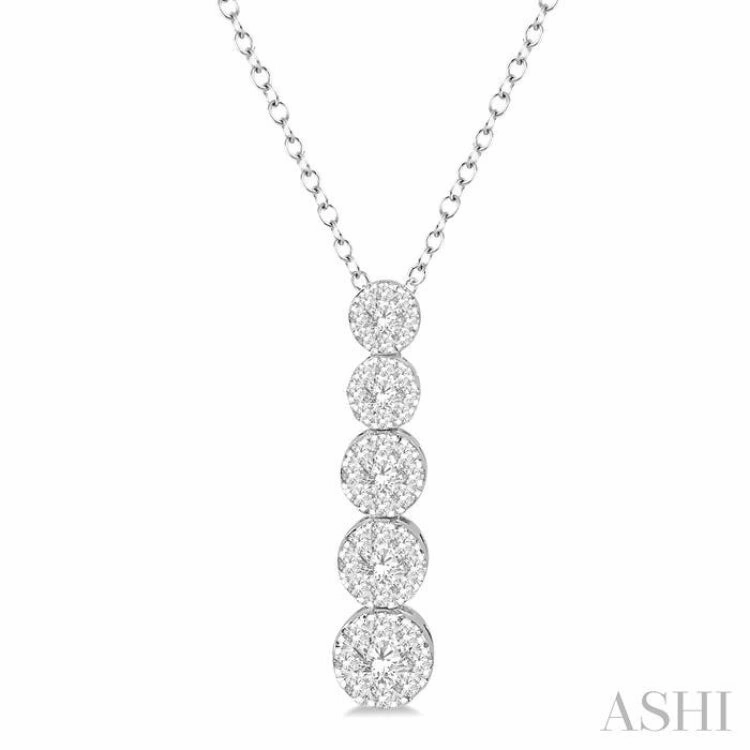 5/8 Ctw Five Mount Lovebright Round Cut Diamond Pendant With Chain in 14K White Gold