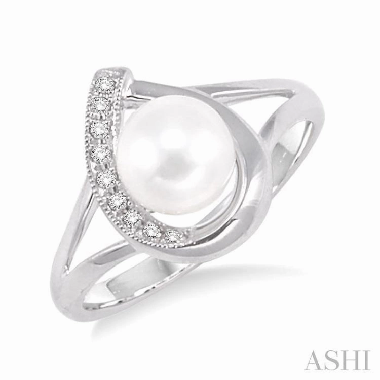 6.5 MM Round Shape Cultured Pearl and 1/20 ctw Round Cut Diamond Ring in 14K White Gold
