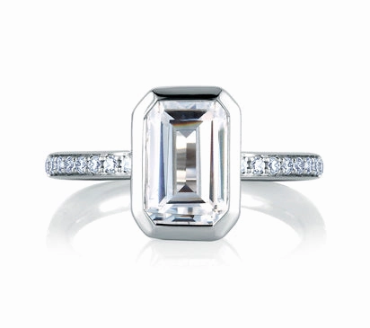 A.JAFFE METROPOLITAN EMERALD THREE LEVEL BEZEL ENGAGEMENT RING 0.15             (not including cent