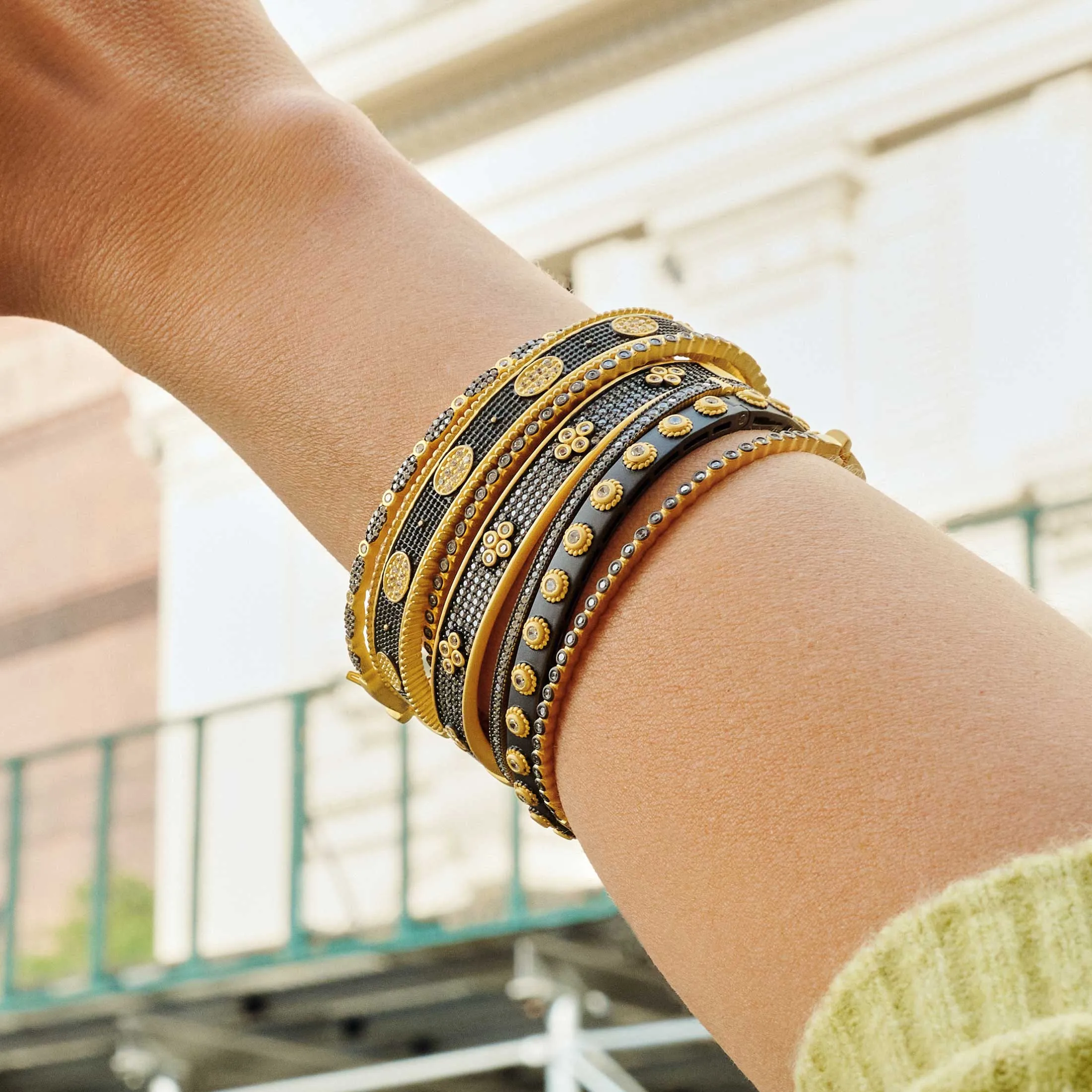 Signature Bezel Pav Hinge Bangle